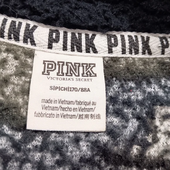 PINK Victoria's Secret Women's (Size SP) Camouflage Green Print Zip Pullover - Picture 3 of 9